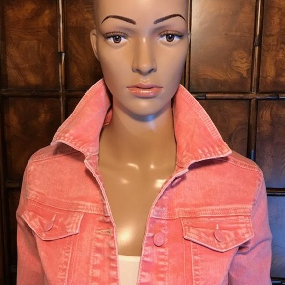 DG2 Snow Wash Ruffle Hem Stretch Denim Jacket - Picture 6 of 14